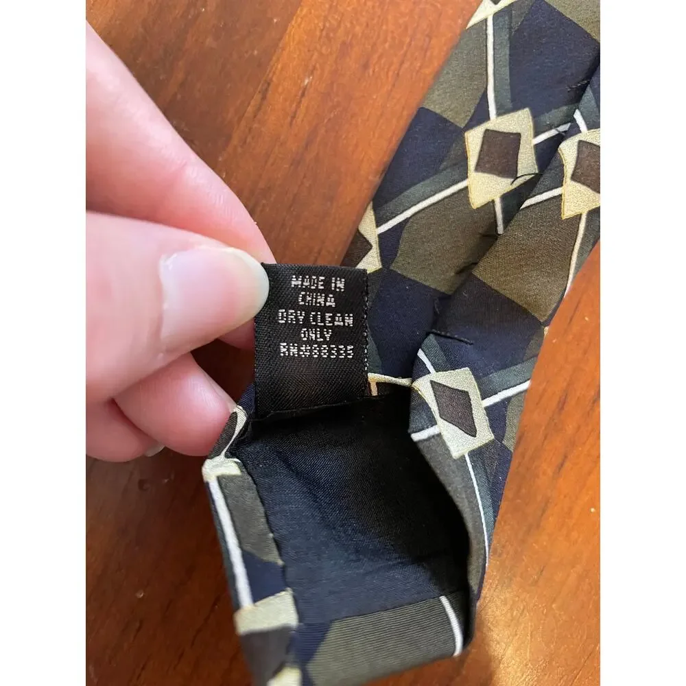Studio Z Tie, All Silk, Hand Sewn - Flaw, see description and photos